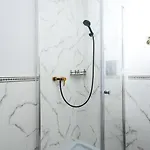 Tour Aparthotel