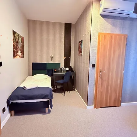 Hotel apartamentowy Tour 3*