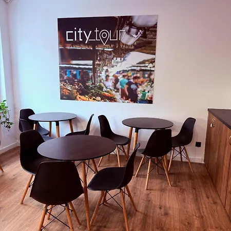 Tour Aparthotel Poznan