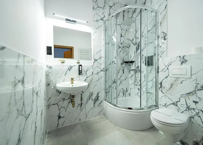 Tour Aparthotel Poznan